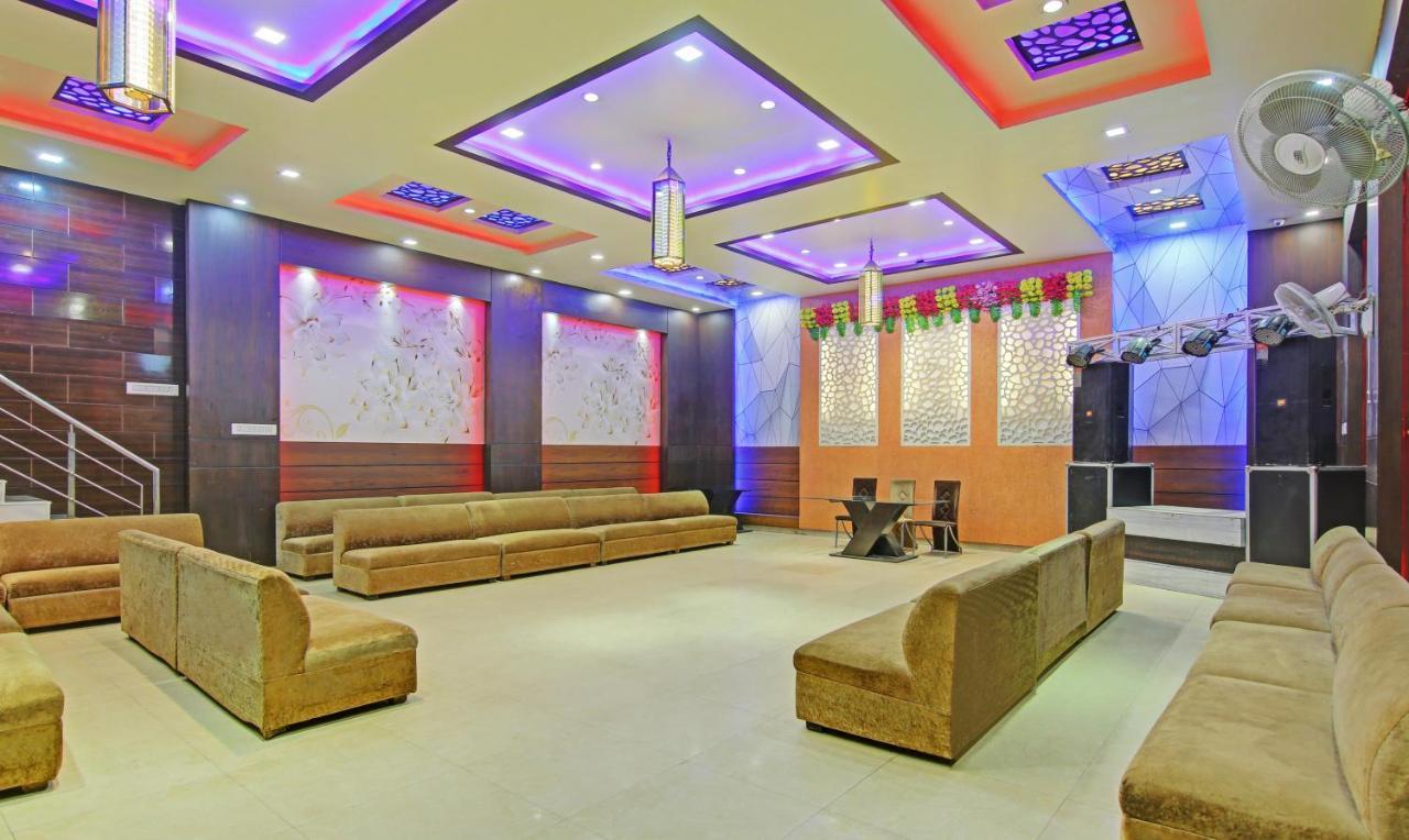 Itsy By Treebo - Royale Inn มีรัท ภายนอก รูปภาพ